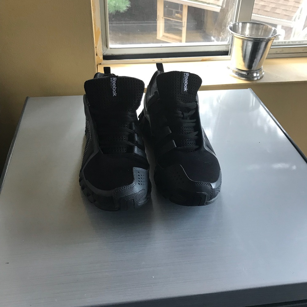 Barely warn Men’s zigtech Reebok’s